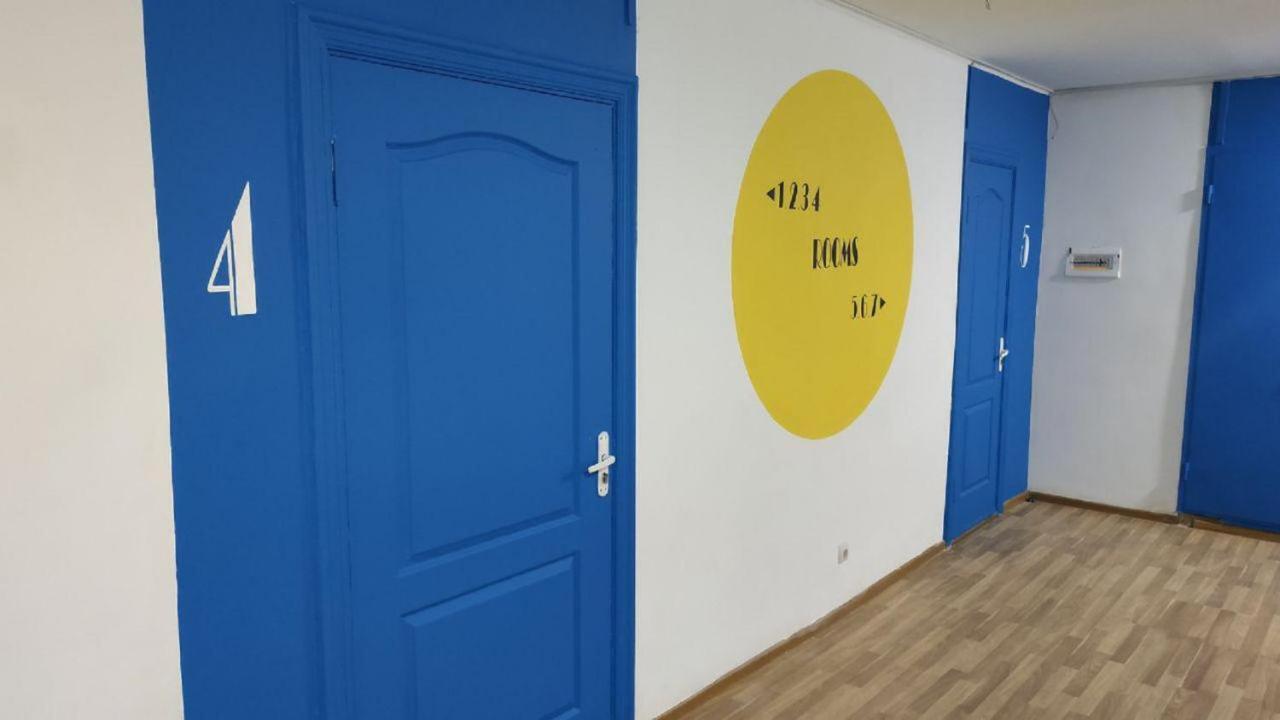 Cool Traveler Hostel Kyiv Exterior photo