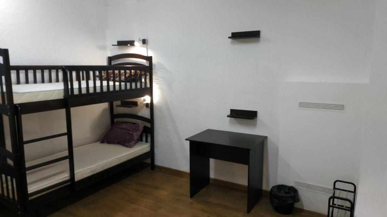 Cool Traveler Hostel Kyiv Exterior photo