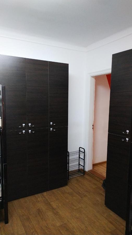 Cool Traveler Hostel Kyiv Exterior photo